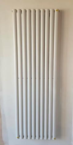 Vertical column radiator